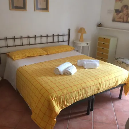 Alojamento de Acomodação e Pequeno-almoço Franca Pula